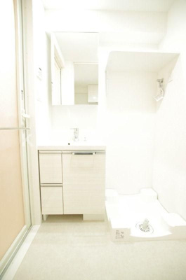 【洗面所】 | ブライズ大森東QUATTRO | コンパクトで使いやすい洗面所
別部屋参考写真