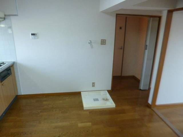 小金井市本町４丁目の賃貸マンションの居間・リビング