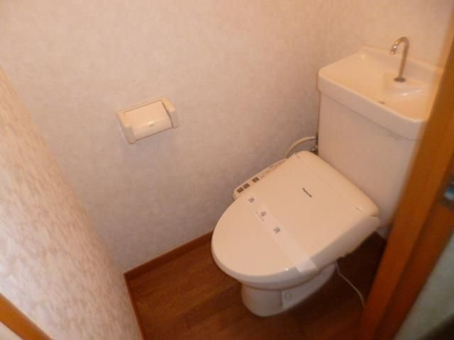 小金井市本町４丁目の賃貸マンションのトイレ