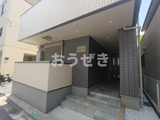 ビューノ伊勢町のエントランス