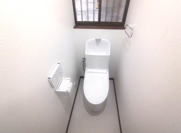 高針３丁目貸家Ｂのトイレ