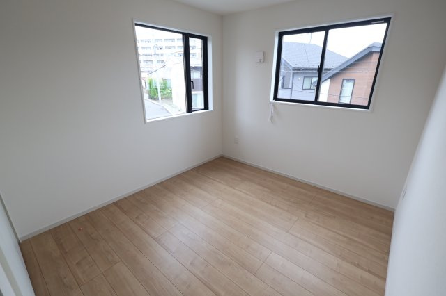 《仲介手数料無料》西東京市栄町２丁目2-18新築一戸建てケイアイグレイスの洋室|2階 5.2帖