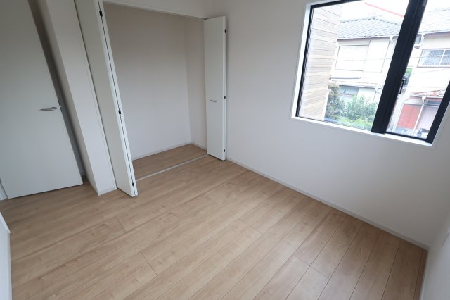 《仲介手数料無料》西東京市栄町２丁目2-18新築一戸建てケイアイグレイスの洋室|2階 5.2帖