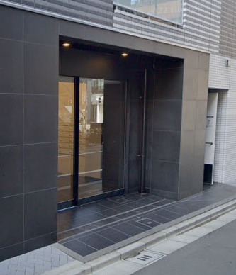 メインステージ新御徒町のエントランス