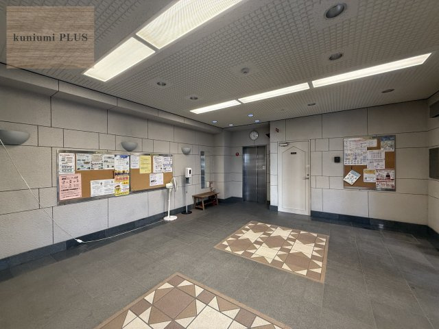 エステスクエア・アクロス大日のエントランス