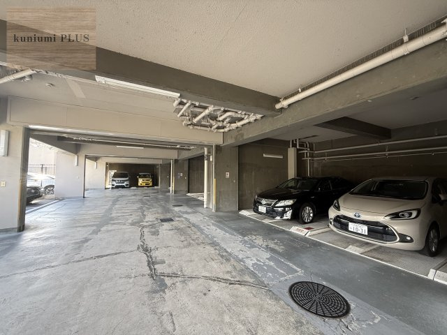 エステスクエア・アクロス大日の駐車場