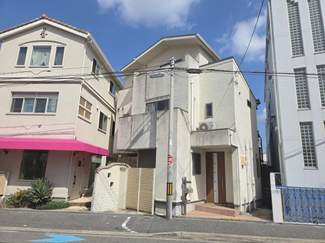 豊中市本町5丁目貸家の画像