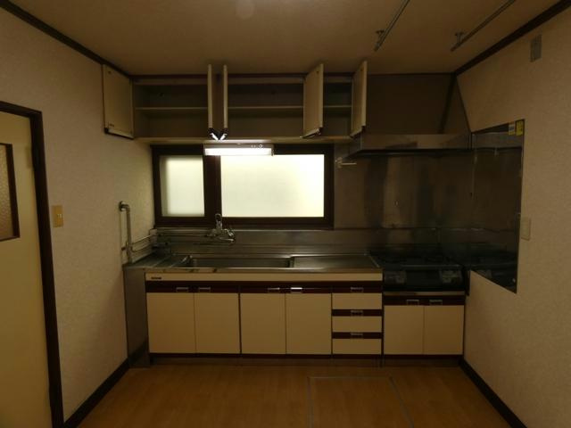 入江町５－８貸家のキッチン