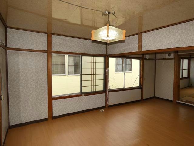 入江町５－８貸家の洋室
