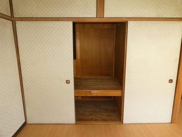 入江町５－８貸家の収納