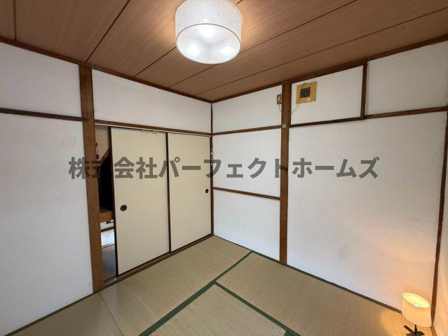 片鉾本町戸建　賃貸の和室|趣のある和室です
