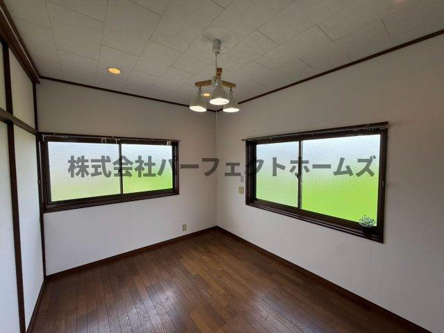 片鉾本町戸建　賃貸の洋室|広々とした洋室です