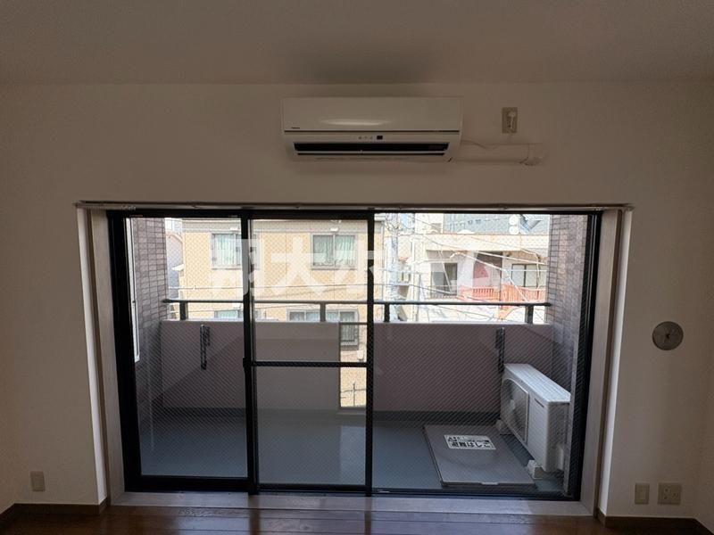 菱和パレス早稲田１番館のバルコニー