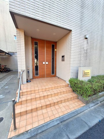 ＦＥＲＮ　ＧＡＲＤＥＮ　世田谷のエントランス|★オートロック★