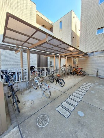 ＦＥＲＮ　ＧＡＲＤＥＮ　世田谷のその他共用部分|★屋根付き駐輪スペース★