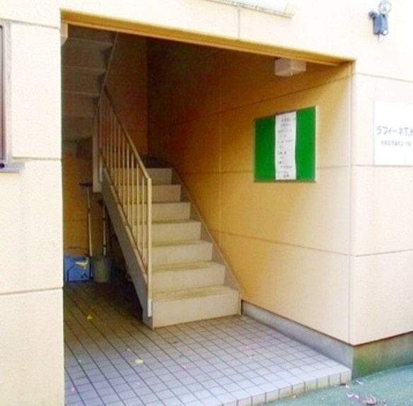 ラフィーネTKのエントランス