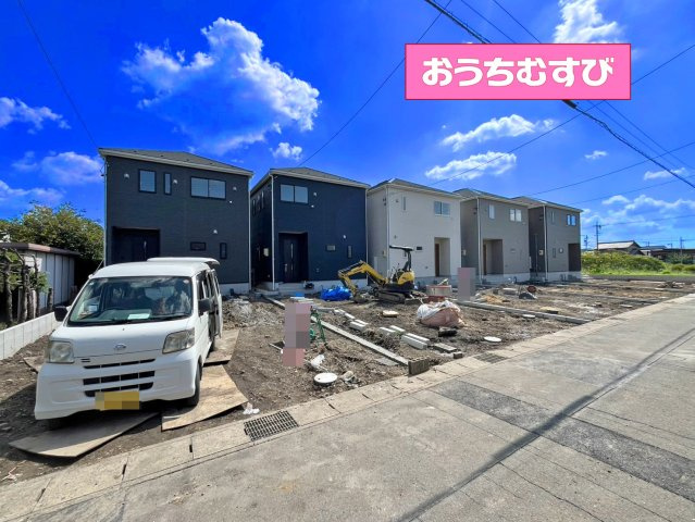 小牧市多気北町第1(全5棟)の前面道路含む現地写真