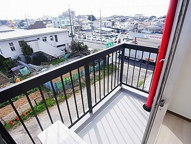 松戸市小金きよしケ丘４丁目の賃貸マンションのバルコニー|※別部屋参考写真