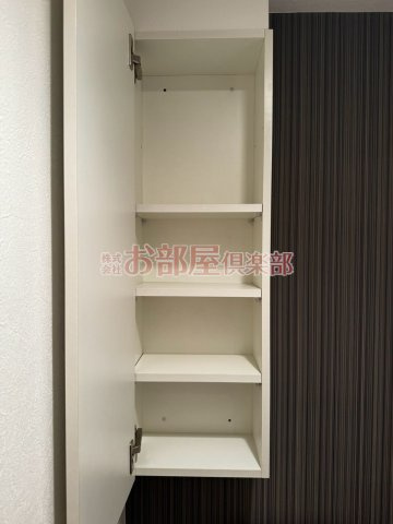 モントーレヒルズ東櫛原の収納|こまごまとしたものを収納できそうですね