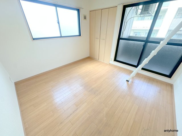 プリンス阿波座　仲介手数料無料の居間・リビング