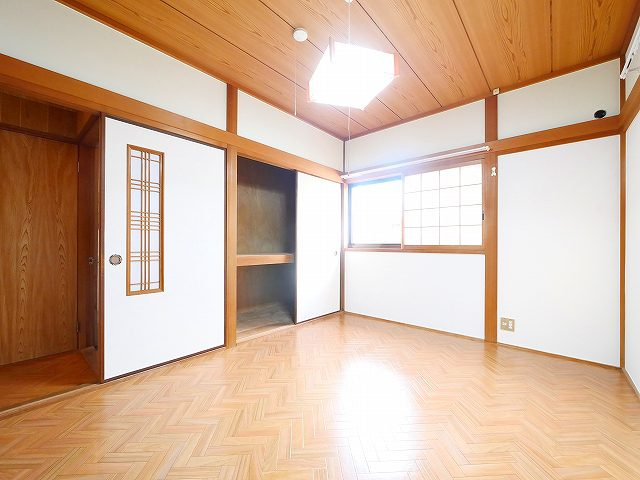 奈良市南紀寺町5-61-8貸家の内装|おしゃれな内装です