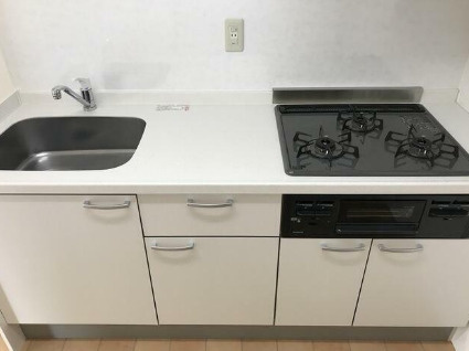 サンフラッツ山手のキッチン|使いやすいキッチンです