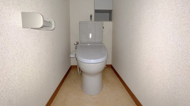 コルディエラのトイレ|※反転タイプの間取りとなります。