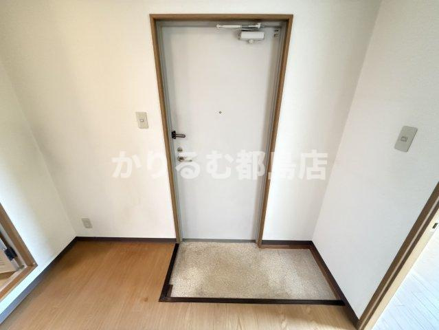 大阪市都島区都島北通１丁目の賃貸マンションの玄関
