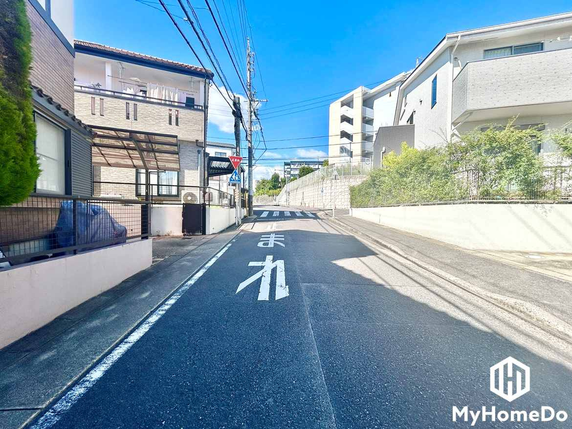 守山区緑ヶ丘の前面道路含む現地写真