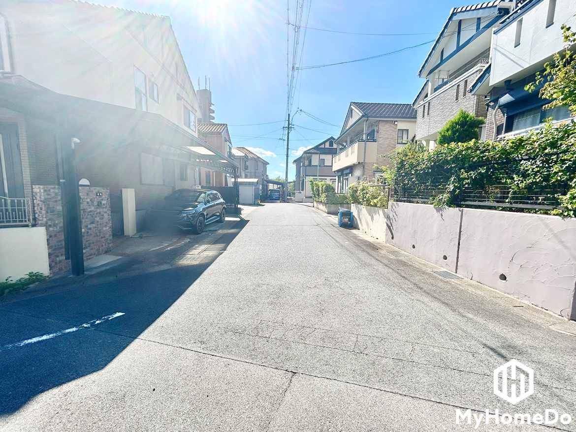 守山区緑ヶ丘の前面道路含む現地写真