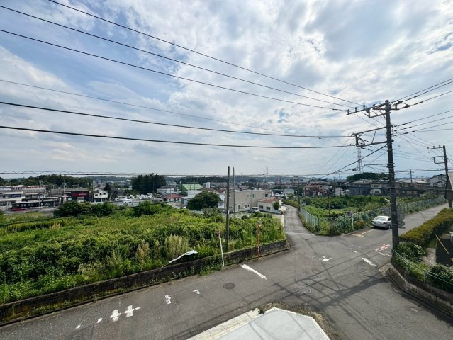 入間市宮寺新築戸建の展望|周辺に高い遮るものがなく、開放感に満ちた心地よい眺望が広がるロケーション！たっぷりの陽光と爽やかな風を感じながら、毎日リラックスして穏やかにお過ごしいただける大変おすすめの住環境です。