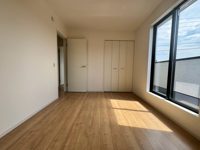 入間市宮寺新築戸建の洋室