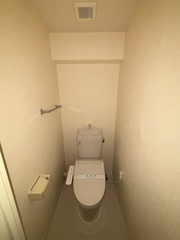 関内フレックスビルのトイレ