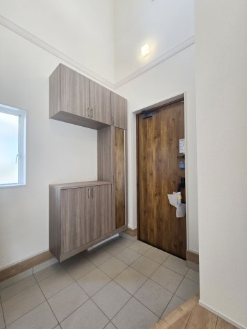【玄関】 | 厚木市まつかげ台　限定１棟　新築住宅