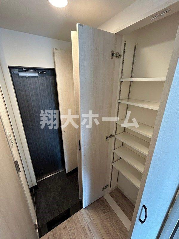 レヴァンテ浅草 の玄関