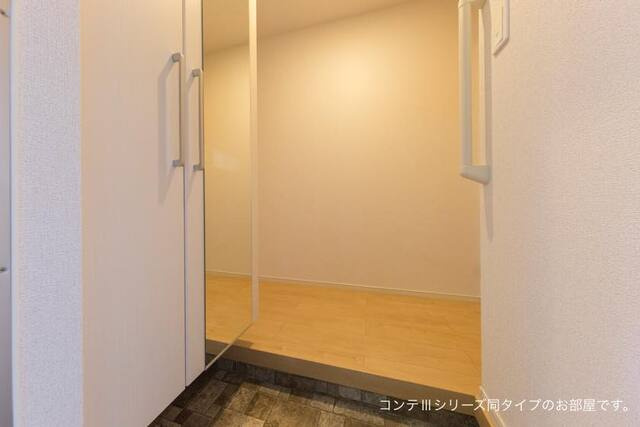 アーバンコート堀越の玄関