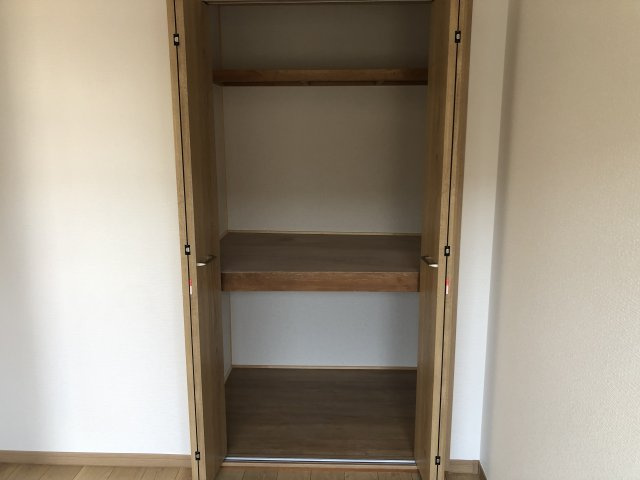 第一藤栄ハイツの収納
