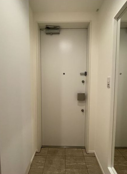 グランデュオ経堂Ⅹの玄関