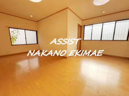 北新宿3丁目貸家の居間・リビング