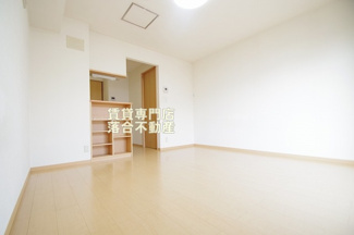 【居間・リビング】 | シェドプール | 明るくて綺麗なお部屋♪