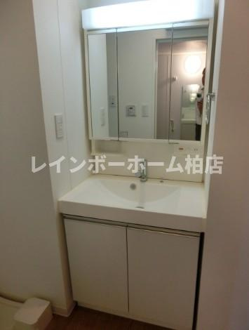 特典：仲介手数料が無料です!!の洗面所|独立洗面台です