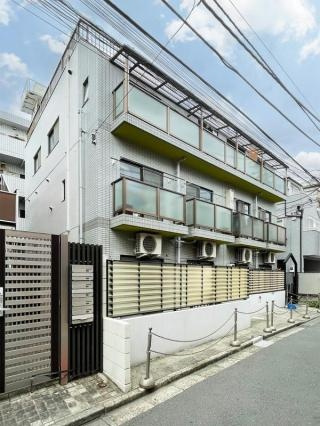 ファミール細野の外観
