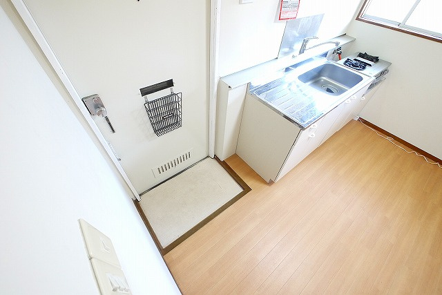 池田アパートの玄関