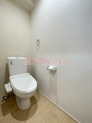 キャッスル(東合川) のトイレ|清潔感のあるトイレです