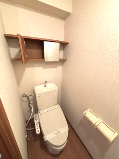 スワローガーデンのトイレ|※別な部屋の写真です。