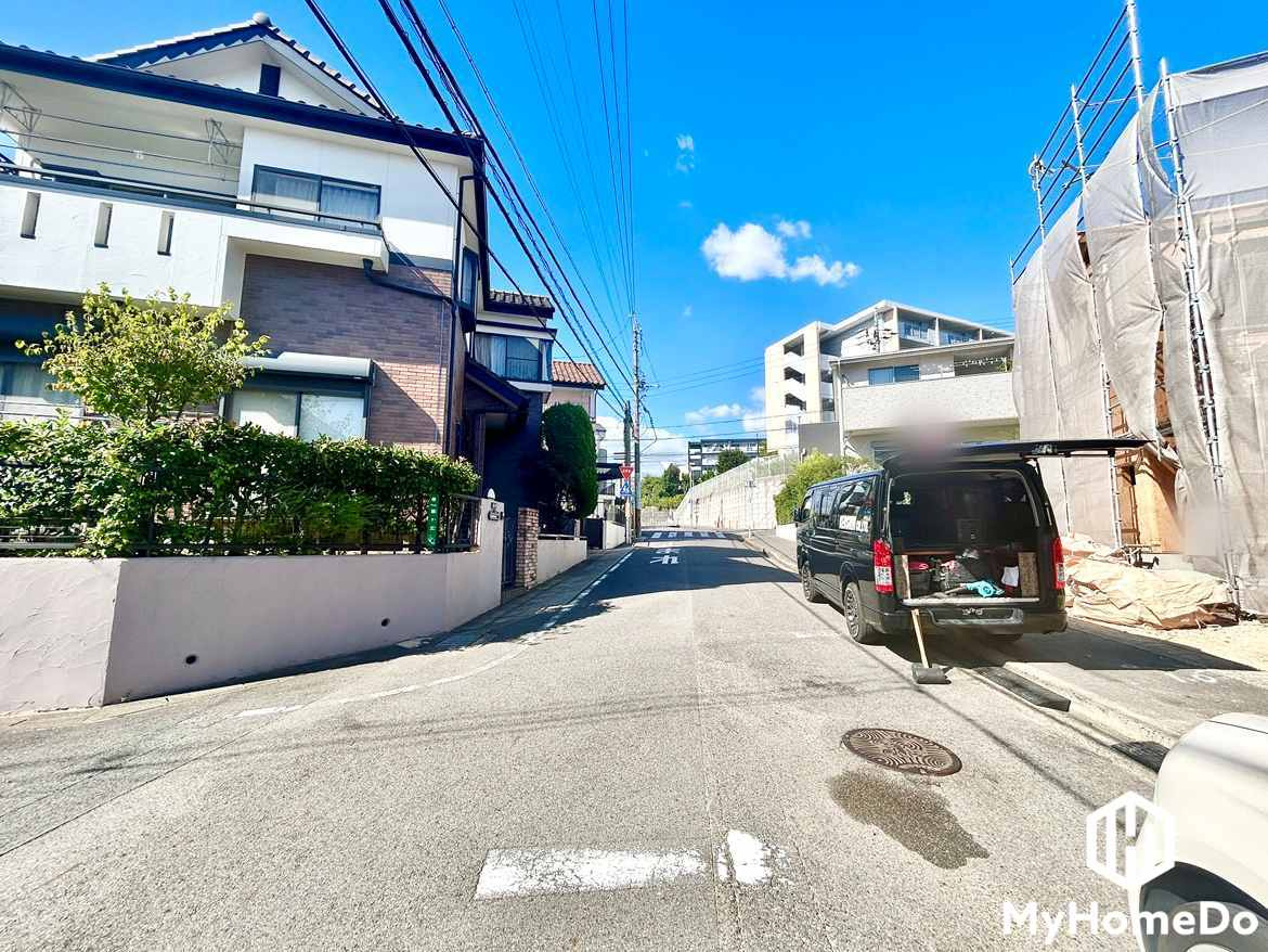 守山区緑ヶ丘の前面道路含む現地写真