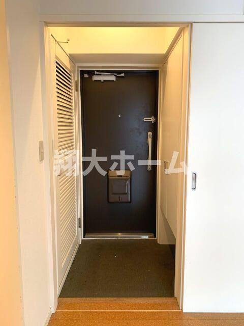 目黒台スカイマンションの玄関