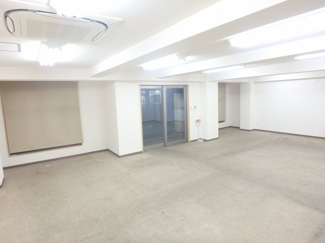 エクセル文京千駄木のロビー