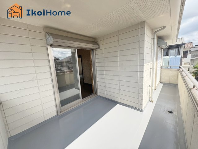 神戸市西区竹の台4丁目　中古戸建のバルコニー|【ホームページに現地動画掲載中】●年中無休：当日予約可●陽当り良好の南東向きワイドバルコニー！