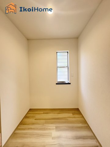神戸市西区竹の台4丁目　中古戸建の収納|【ホームページに現地動画掲載中】●年中無休：当日予約可●1階納戸スペースです。家事室や収納等に便利！